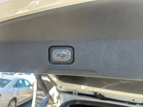 Used 2018 Ford Explorer XLT w/ Equipment Group 202A AWD/4WD image 35