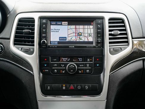 Used 2013 Jeep Grand Cherokee SRT8 w/ Luxury Group II image 12