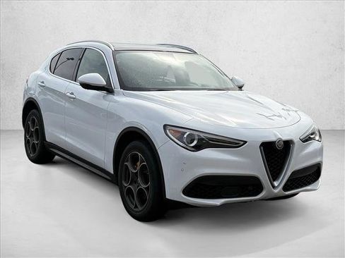 Used 2018 Alfa Romeo Stelvio Ti AWD/4WD image 22