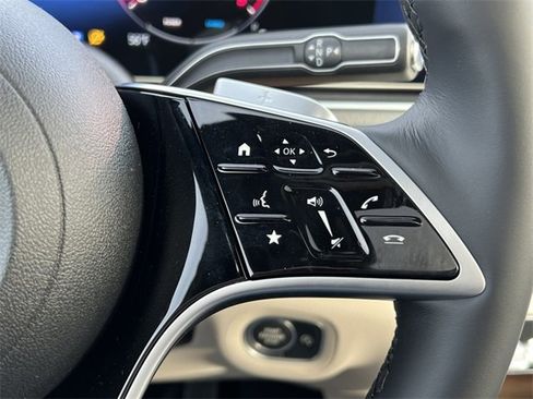 Certified 2025 Mercedes-Benz GLS 450 4MATIC image 25