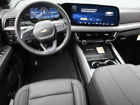 New 2026 Chevrolet Suburban LT w/ Comfort Package image 17