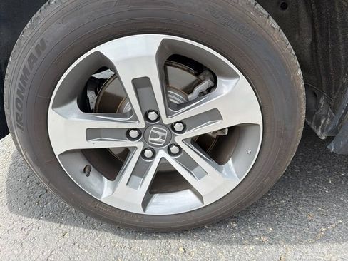 Used 2024 Honda Pilot EX-L image 9