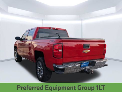 Used 2018 Chevrolet Silverado 1500 LT w/ LT Eassist Package AWD/4WD image 2
