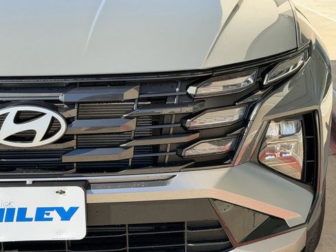New 2026 Hyundai Tucson SE image 9