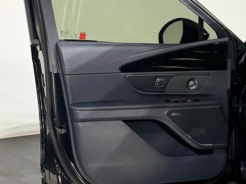 Used 2024 Lincoln Nautilus Reserve w/ Equipment Group 202A image 32