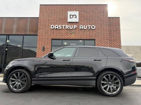 Used 2018 Land Rover Range Rover Velar R-Dynamic HSE image 3