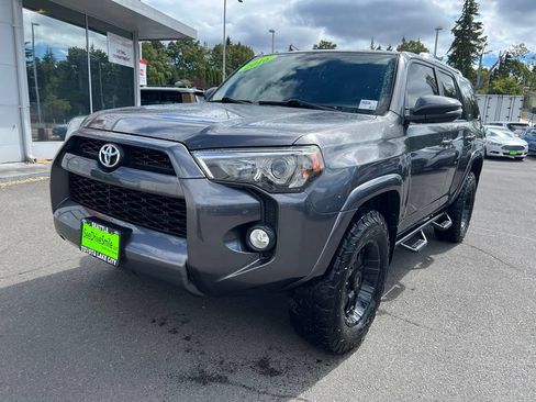 Used 2016 Toyota 4Runner SR5 Premium AWD/4WD image 8