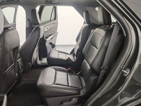 Used 2023 Ford Explorer XLT w/ Equipment Group 202A image 17