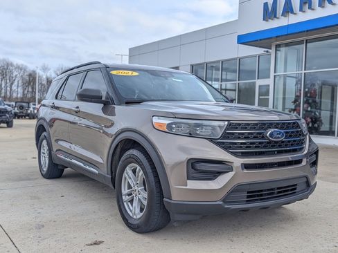Used 2021 Ford Explorer XLT image 5