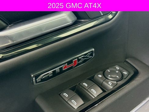 Used 2025 GMC Sierra 1500 AT4X image 18