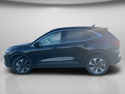 Used 2024 Ford Escape Platinum image 13