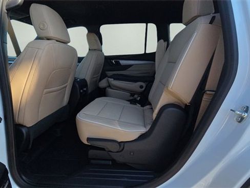 New 2026 Buick Enclave Preferred image 33