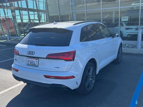 Used 2023 Audi Q5 e Prestige w/ Prestige Package image 8