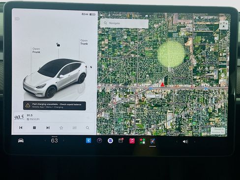 Used 2022 Tesla Model Y Performance AWD/4WD image 21