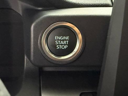 New 2026 Toyota 4Runner SR5 AWD/4WD image 16