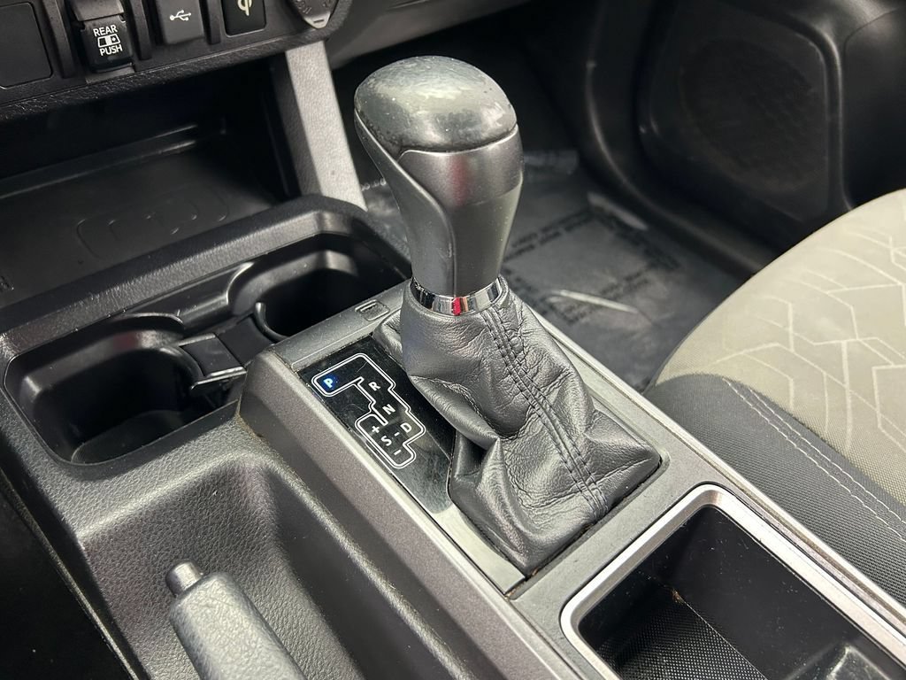 Used 2021 Toyota Tacoma TRD Sport RWD image 31