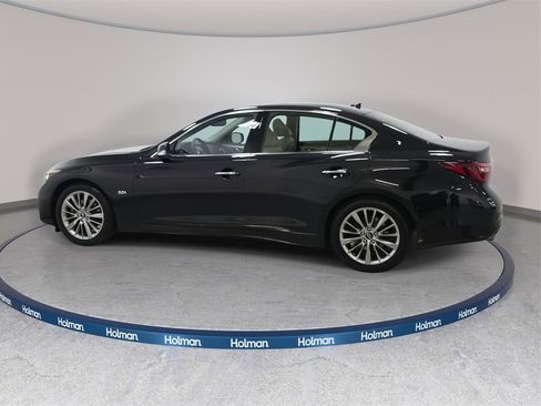 Used 2020 INFINITI Q50 Luxe w/ Essential Package (3.0T Luxe) image 9
