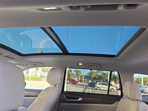 New 2026 Volkswagen Atlas SE image 26