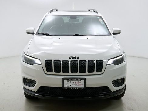 Used 2019 Jeep Cherokee Latitude Plus AWD/4WD image 5