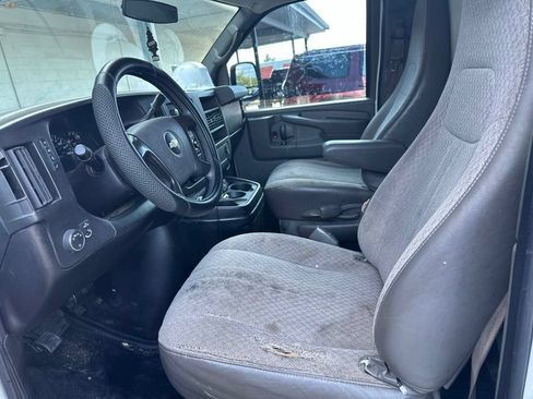 Used 2014 Chevrolet Express 1500 RWD image 4