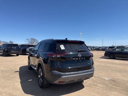 Certified 2022 Nissan Rogue SL w/ SL Premium Package image 18