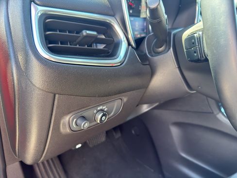 Used 2023 Chevrolet Equinox LT AWD/4WD image 14