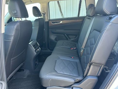 New 2026 Volkswagen Atlas SE FWD image 46