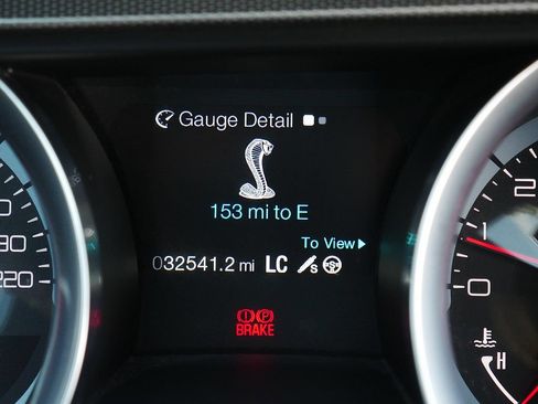 Used 2014 Ford Mustang Shelby GT500 w/ Equipment Group 821A RWD image 29