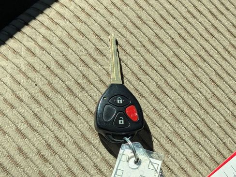 Used 2015 Toyota 4Runner SR5 image 25