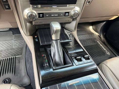 Used 2021 Lexus GX 460 Premium w/ Premium Package AWD/4WD image 14