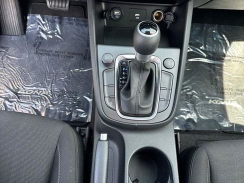 Used 2022 Hyundai Kona SEL w/ Cargo Package AWD/4WD image 19