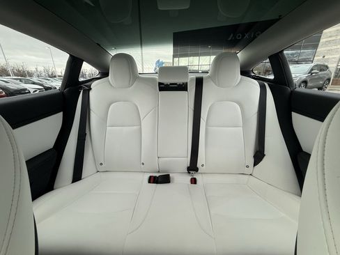 Used 2018 Tesla Model 3 Long Range image 18