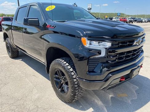 Used 2025 Chevrolet Silverado 1500 LT Trail Boss AWD/4WD image 8