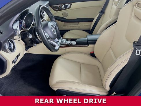 Used 2020 Mercedes-Benz SLC 300 SLC 300 image 3