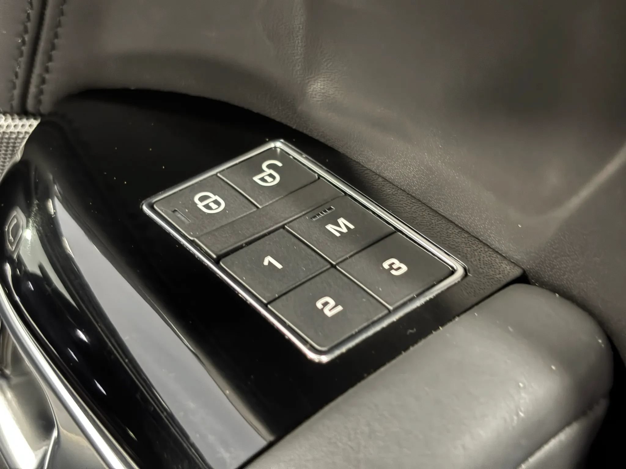 Used 2019 Land Rover Range Rover Sport HSE Dynamic AWD/4WD image 44