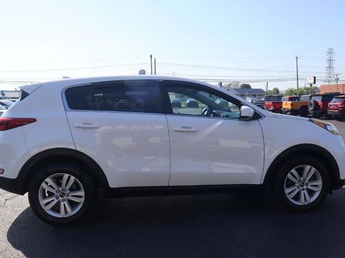 Used 2017 Kia Sportage LX FWD image 6