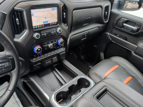 Used 2022 GMC Sierra 2500 AT4 w/ AT4 Preferred Package image 21