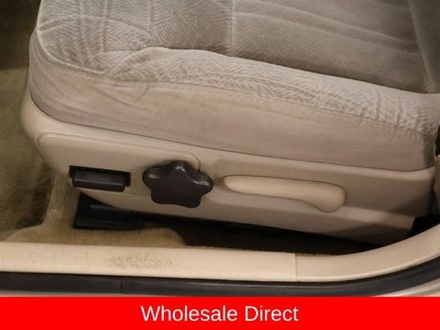 Used 2005 Chevrolet Impala w/ Preferred Equipment Group FWD image 11