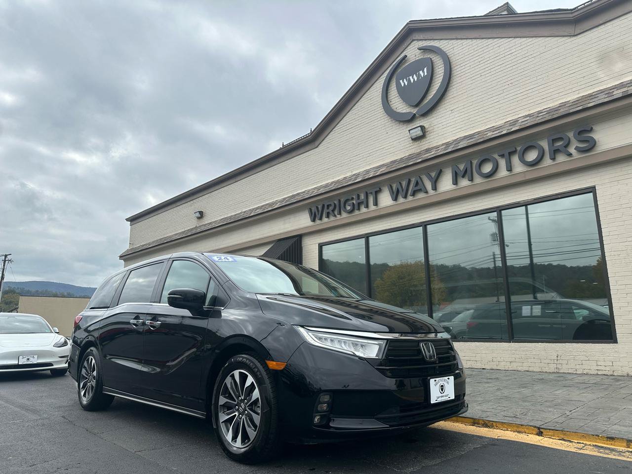 Used 2024 Honda Odyssey EX-L image 1