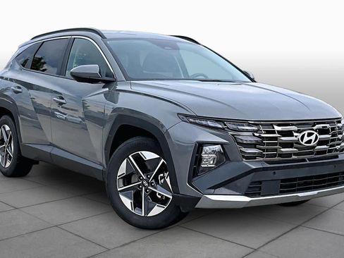 Used 2020 Hyundai Santa Fe SEL w/ Convenience + Premium Package FWD image 3