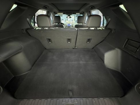 Used 2023 Chevrolet Equinox RS w/ RS Leather Package AWD/4WD image 26