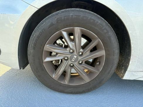 Used 2020 Kia Optima LX image 5