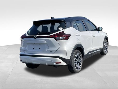 Certified 2023 Nissan Kicks SR w/ SR Premium Package FWD image 3