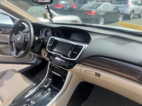 Used 2016 Honda Accord EX-L image 10