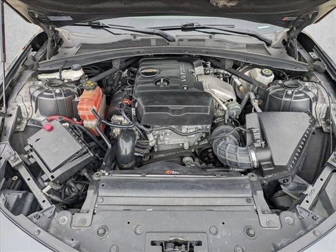 Used 2017 Chevrolet Camaro LT RWD image 21