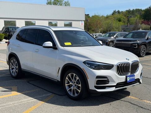 Used 2023 BMW X5 xDrive40i w/ Luxury Seating Package AWD/4WD image 8