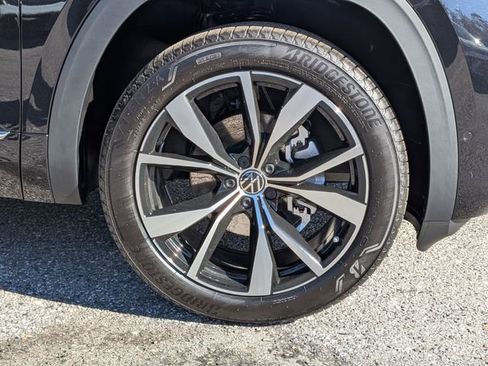 New 2026 Volkswagen Atlas SEL Premium R-Line AWD/4WD image 11