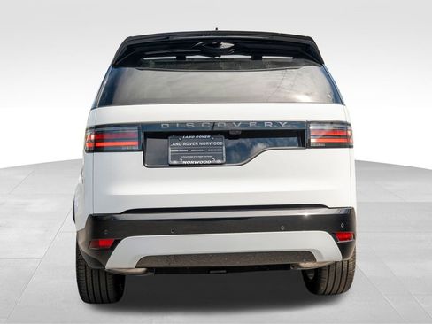 New 2025 Land Rover Discovery Dynamic SE image 5