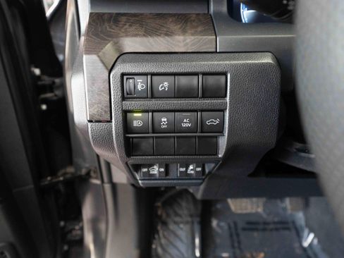 Used 2024 Toyota Tacoma Limited image 11