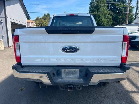 Used 2019 Ford F250 XL w/ Power Equipment Group AWD/4WD image 6